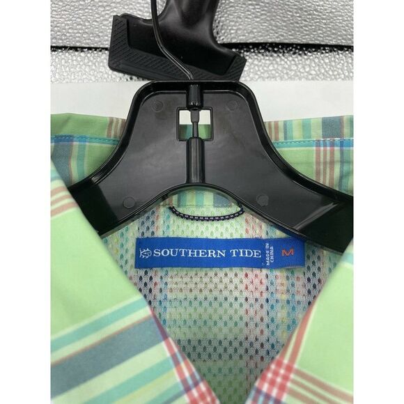 Southern Tide Hybrid Sport Green Plaid Button Front Shirt Size Medium - Picture 6 of 7